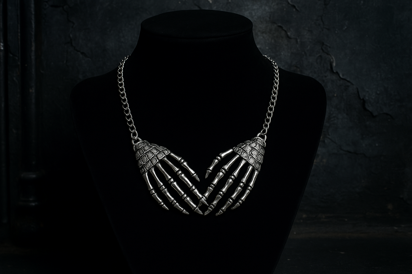 Hug of skeleton's Hands Necklace
