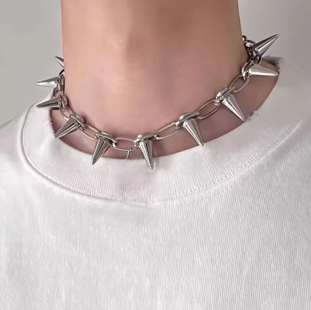 Spiked choker necklace (3 colors)