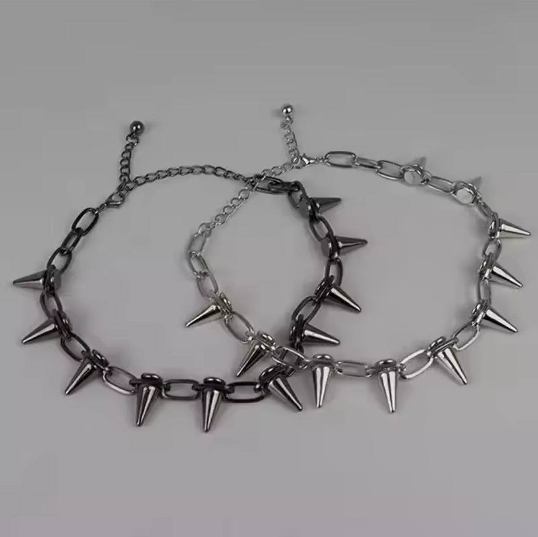 Spiked choker necklace (3 colors)