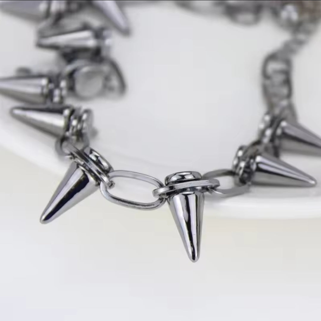 Spiked choker necklace (3 colors)